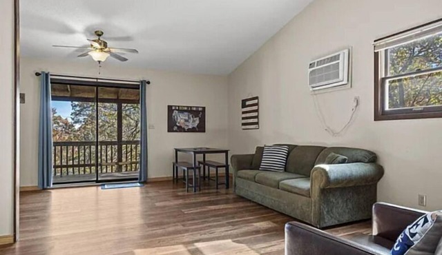 Lakefront Sleeps 28 4 Units Pool, Game Room Perfect for Large Groups