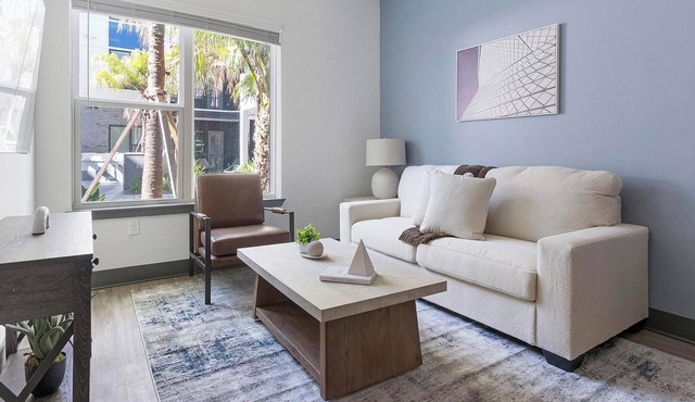 Landing | Amazing 1BD, Pool, Rooftop Lounge