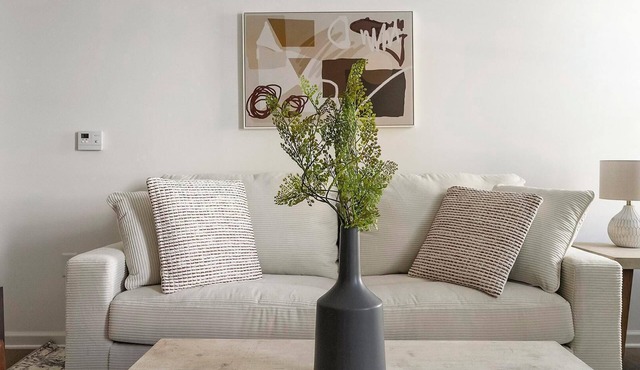 Landing | Incredible 1BD, Clubhouse, Gym
