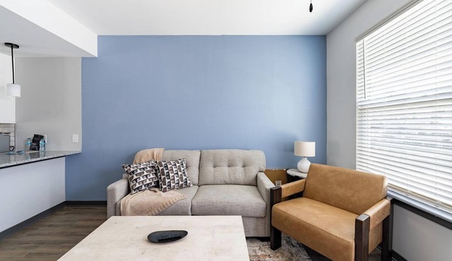 Landing | Incredible 2BD, Gym, Pool