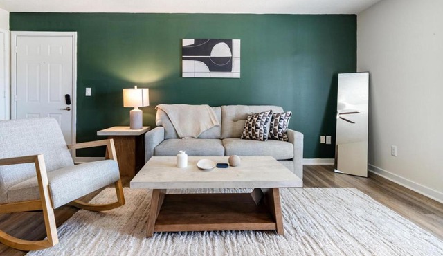 Landing Modern 2BD Clubhouse Gym