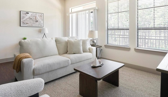 Landing | Spectacular 2BD, Gym, Clubhouse in Houston