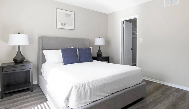 Landing | Stylish 1BD, Clubhouse, Gym