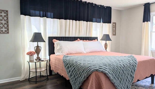 Linen and Light 3 BR/2 Bath 10 min to base