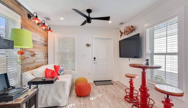 Little Juan | Cozy Cottage Near Seaside