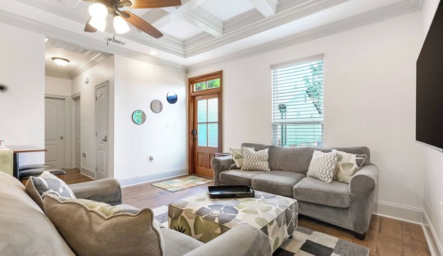 Live like a local! - Private Guesthouse