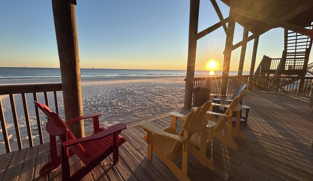 Livin the Dream - Beachfront, 6/6, POOL, Pet Friendly, Sleeps 15