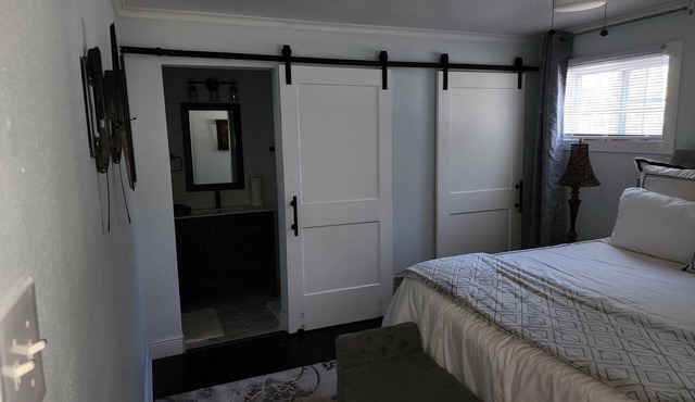 Luxury Bungalow close to the Beaches, Entertainment & Casinos.