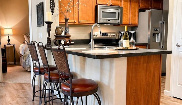 Luxury Poolside Condo-2 Master Suites- "@The Signature" Walk to Dining &Shops! in Scottsdale