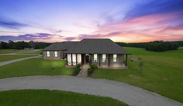 Luxury Ranch Living on 35 Acres in Covington, LA