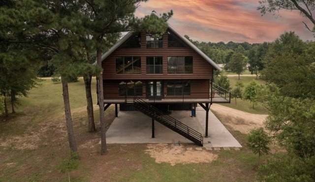 Luxury Three Story Cabin on the River