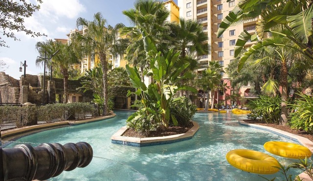 Minutes from Disney, 2 Bed 2 Baths Beautiful Resort Condo, Stocked kitchen, WD
