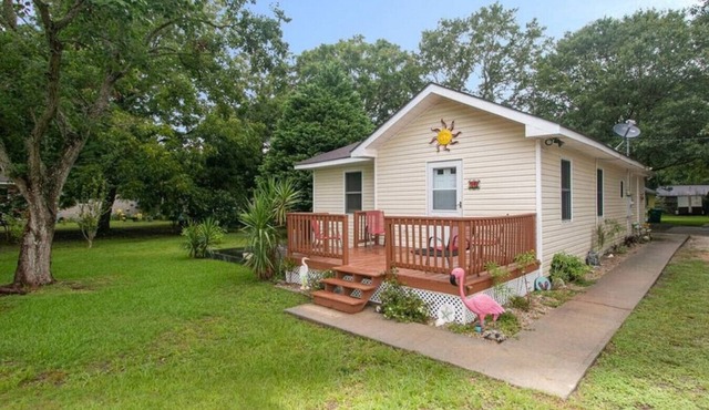 *Miss Coco's Place. Fantastic home near the beach!