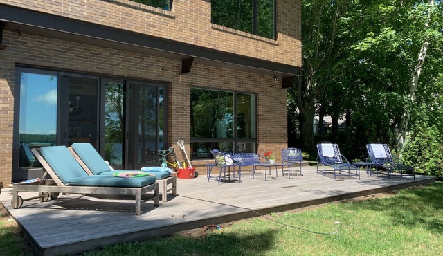 Modern Leland Cottage on North Lake Leelanau Lakefront 3 bed 4 bath
