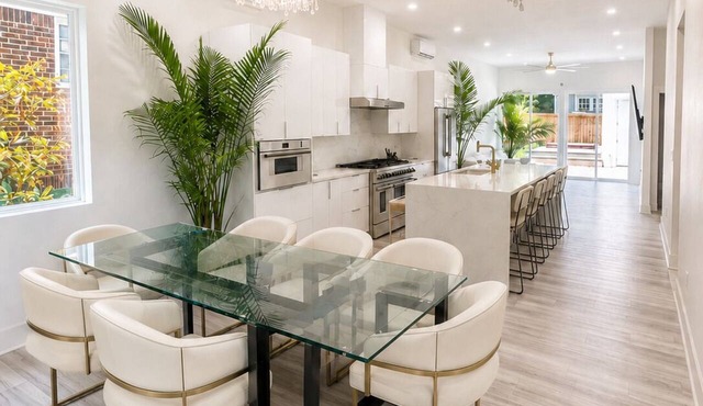 Modern Luxury Home Near World Cup Events