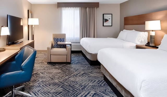 Modern Studio for Extended Stays in Sterling Heights - Near Macomb Center