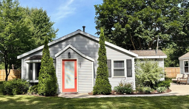 Moose and Squirrel Lodge Near Lake Michigan, Fenced Yard, Patio & Fire Pit