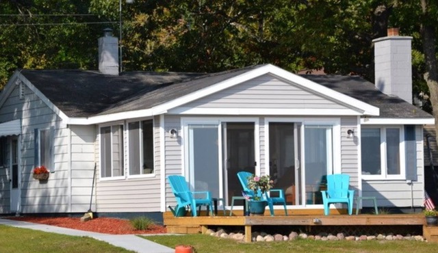 New Beachfront Cottage
