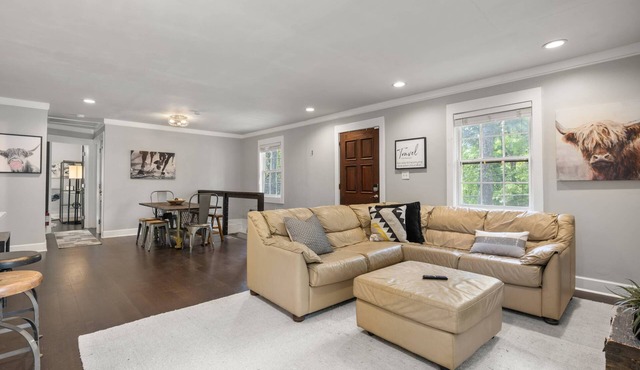 New Quiet Convenient to ATL Vibrant City Life & In-Town Neighborhoods & $150 in activities included!