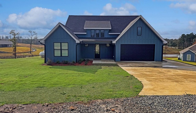 Newly Built- Waterfront Retreat in Toledo Bend, Boat Friendly