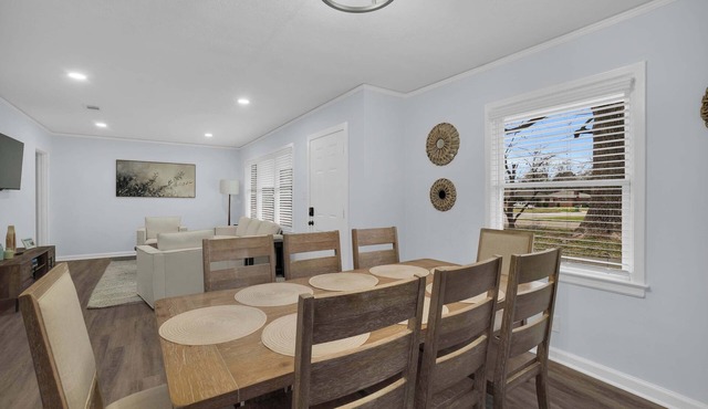 Newly Renovated Home with Game Room & BBQ