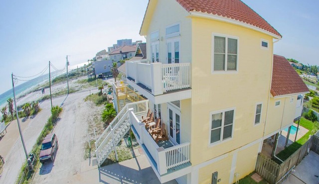 No Road To Cross! Private Pool and Private Beach, 3 Bedroom & 3 Bathroom