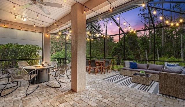 Noc Nest Family Retreat - Screened Lanai - Fire table - Outdoor BBQ - Game Room