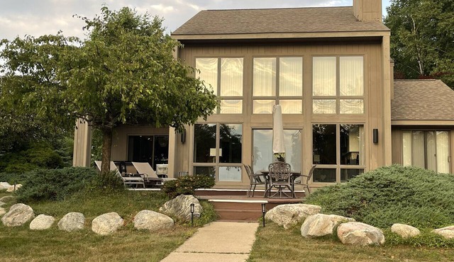 Northern Michigan Getaway Near Elk Lake & Torch Lake – Sleeps 10