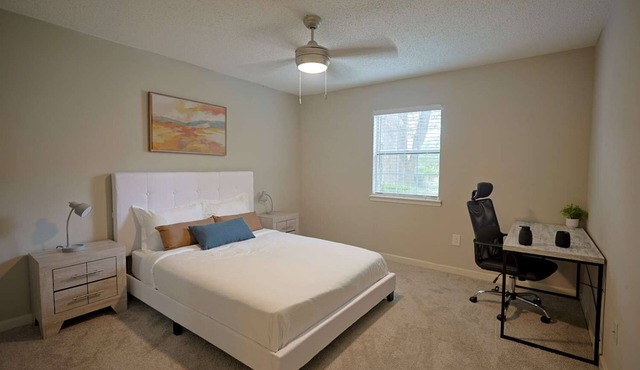 Northtown Apartments 12H I Comfy 2 Bed 2 Bath