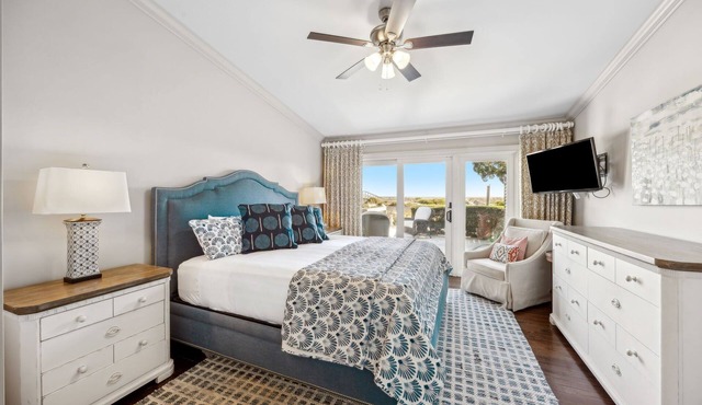 Oceanfront Pet-Friendly Retreat w/Private Courtyard