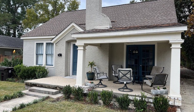 Old Town Charmer Large all new renovation, walk to USM, Zoo and new Water Park!
