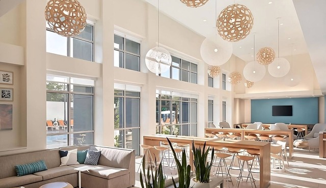 Orlando Getaway Starts Here! Free Breakfast + Pool | Close to Walt Disney World