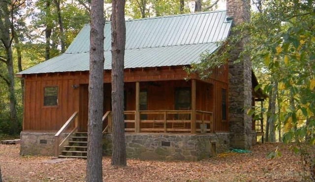 Paradise on the Little Red River - New. Excellent pricing & prime trout fishing!