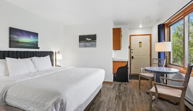 Parkside Inn in Ellison Bay