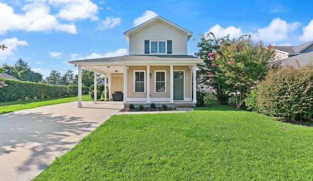 Pecan Pointe Cottage - Pet Friendly