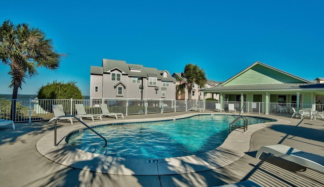 "Perdido Baywatch" at Innerarity Point with LOW RATES and SNOWBIRD SPECIALS!