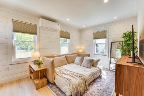 Pet Friendly Tiny Home w/Deck: Close to MSU
