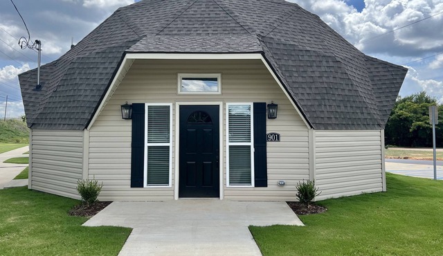 Phoenix Cottages (900)