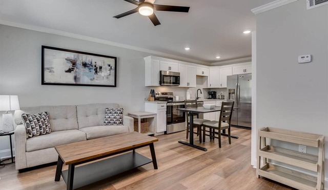 Pines at 5 Corporate Furnished Rentals Suite 114