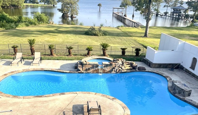 Poolside Paradise on Cross Lake