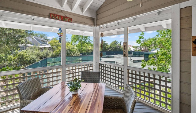 PRICES LOWERED! 3 bed 3 bath cottage-remodeled-BEACH-POOL-TENNIS-Pickleball