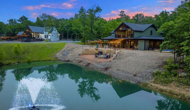 Private Gated Heated Pool Hot Tub Stocked Pond Arcade & Game Tables