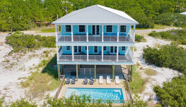 Private Pool | Golf Carts | EV Charger | Elevator | Pet-Friendly
