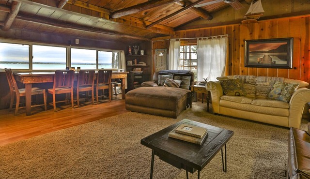 Pure Michigan Cabin right on Lake Superior! Enjoy the amazing views!