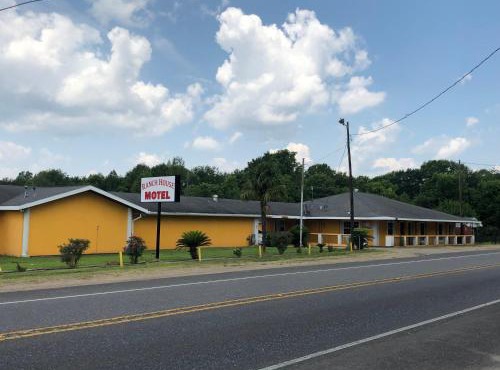 Ranch House Motel