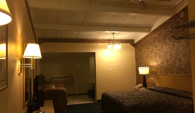 Red Carpet Inn