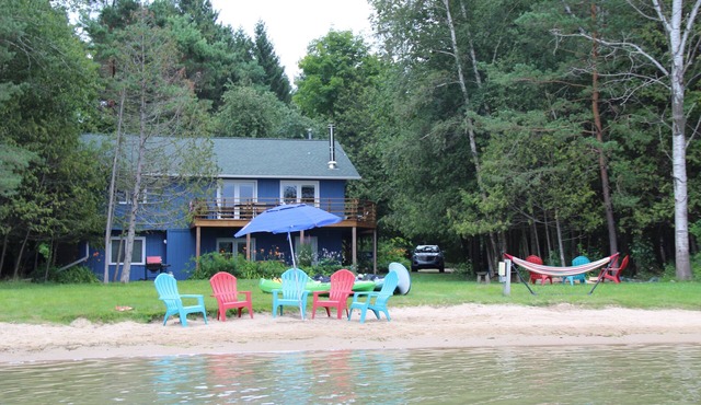 Relaxing Year-Round Lakefront Retreat! Ideal Winter Getaway!