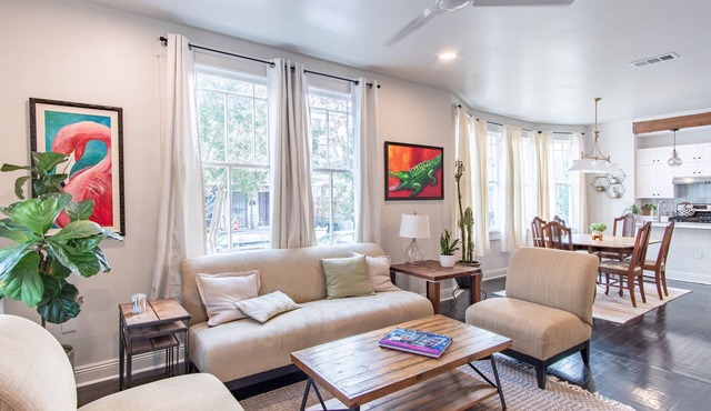 Renovated Gem in Mid-City NOLA, minutes to French Quarter, 1 block to streetcar!