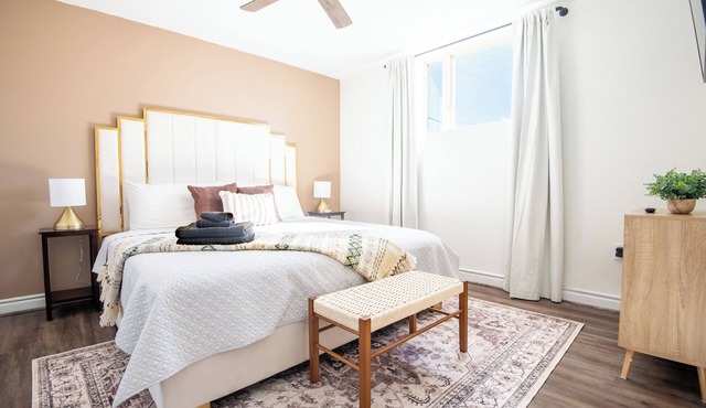 Rhodes 66-Highland Park:King Bed/Pool/WiFi/Couples