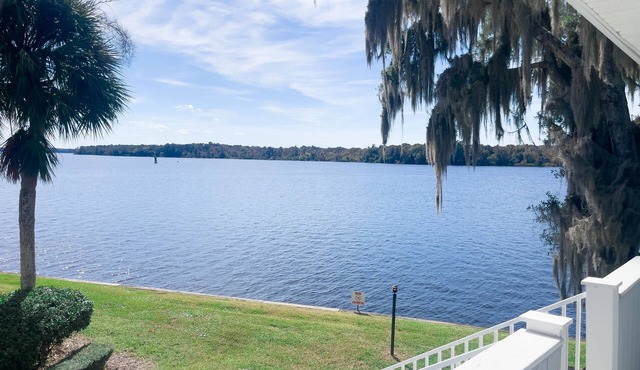 Riverbend Retreat C221
